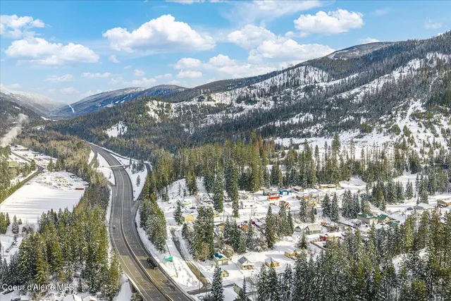 $385,000 | 555 8th Street, Mullan, ID 83846