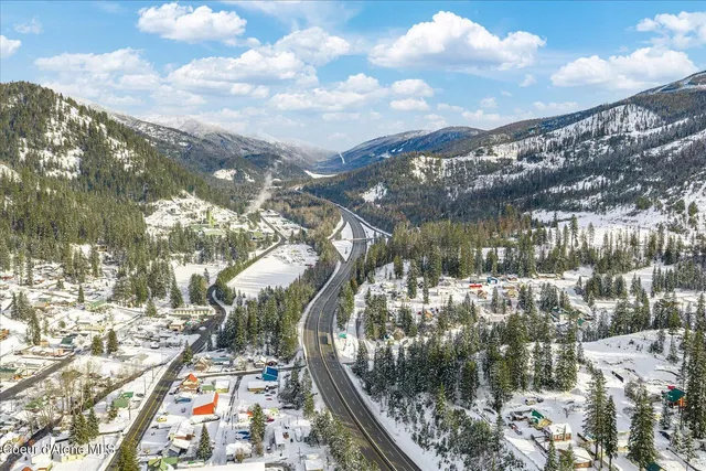 $385,000 | 555 8th Street, Mullan, ID 83846