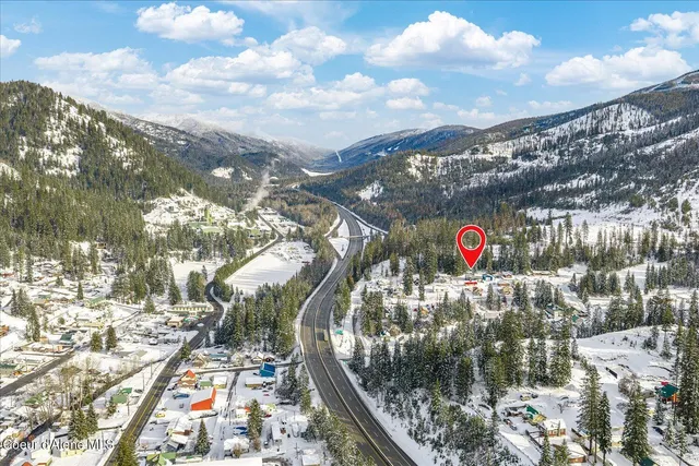 $385,000 | 555 8th Street, Mullan, ID 83846