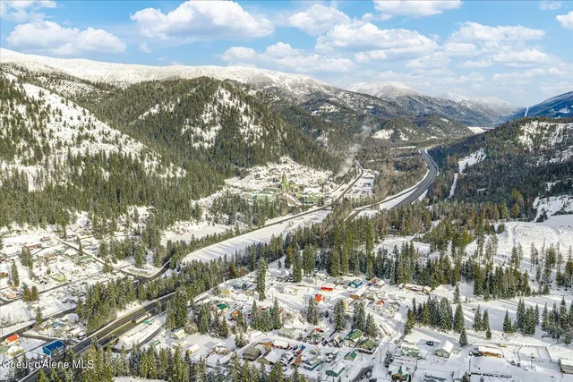 $385,000 | 555 8th Street, Mullan, ID 83846