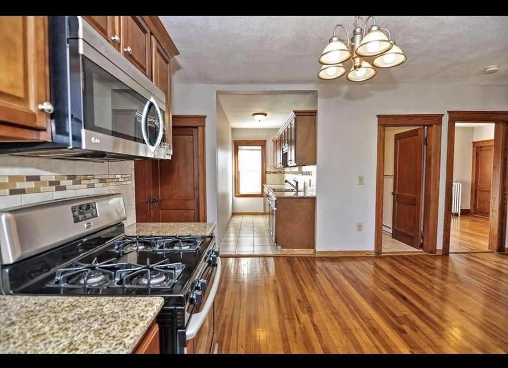 278 Greenwood Street, Unit 2 Worcester, MA 01607 - Photo 17 of 31