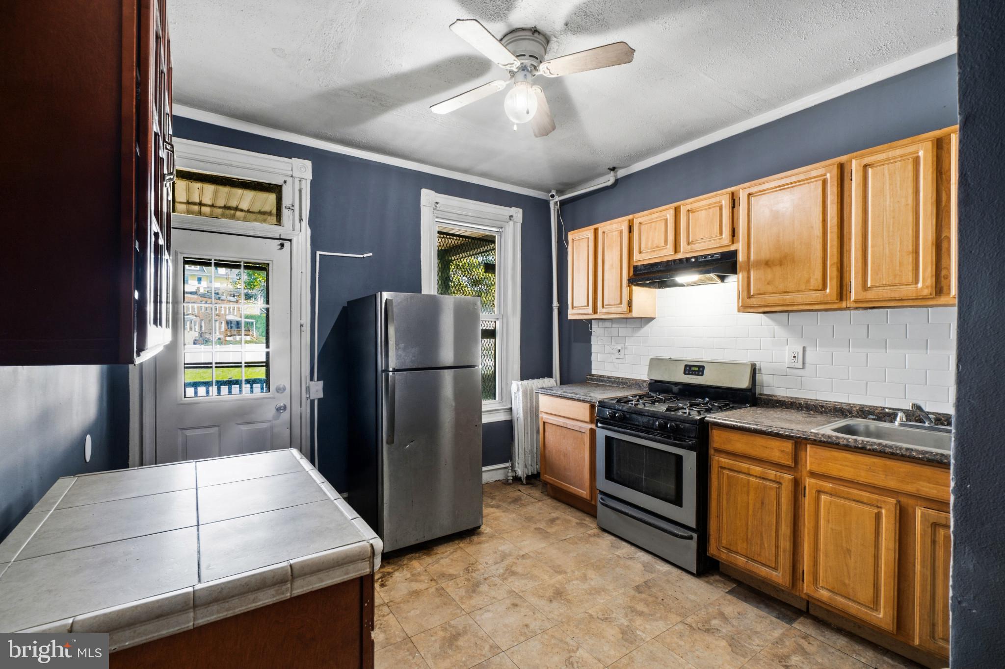 2159 Chelsea Terrace Baltimore, MD 21216 - Photo 11 of 30 Kitchen