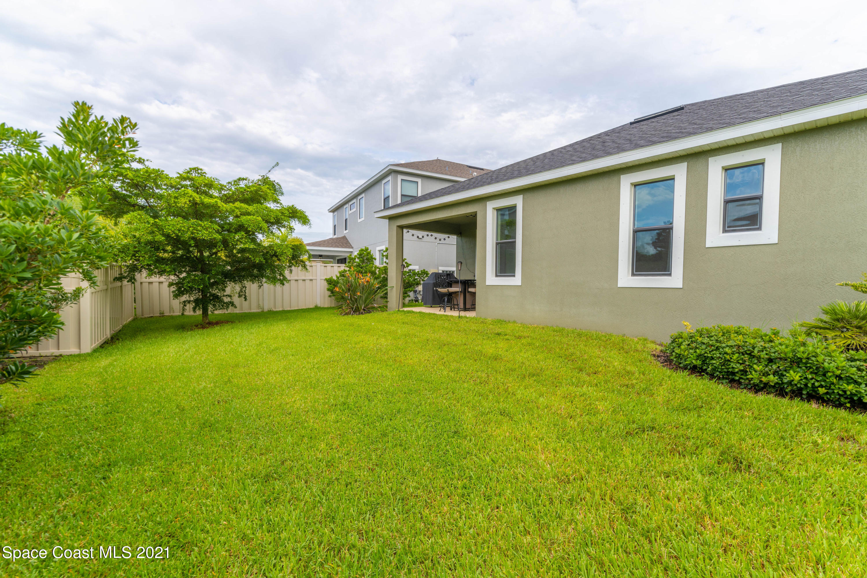 2882 Amethyst Way Melbourne, FL 32940 - Photo 14 of 25 NZ7_8040