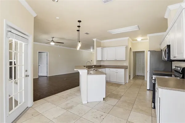 $389,000 | 7513 Southwest 85th Drive, Gainesville, FL 32608