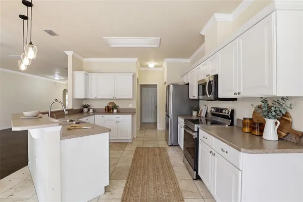 $389,000 | 7513 Southwest 85th Drive, Gainesville, FL 32608