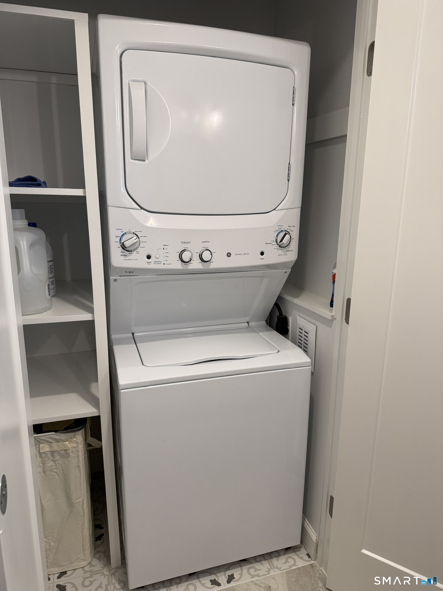 24 Elm Street Wethersfield, CT 06109 - Photo 16 of 24