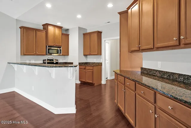 $2,295 | 4164 Cambridge Cove Road, Unit 1, Southport, NC 28461