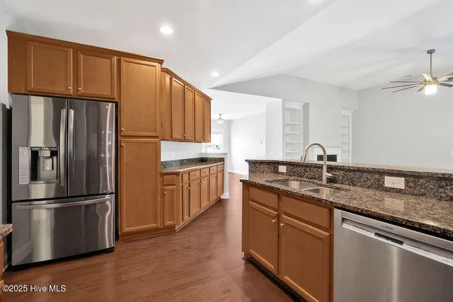 $2,295 | 4164 Cambridge Cove Road, Unit 1, Southport, NC 28461