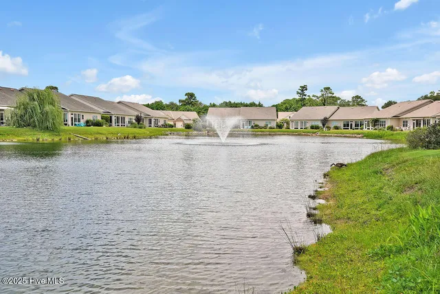 $2,295 | 4164 Cambridge Cove Road, Unit 1, Southport, NC 28461