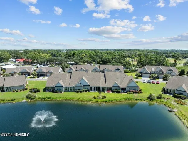 $2,295 | 4164 Cambridge Cove Road, Unit 1, Southport, NC 28461