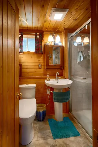 $609,000 | 2374 East Cabin Circle, Makinen, MN 55763