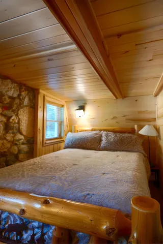 $609,000 | 2374 East Cabin Circle, Makinen, MN 55763