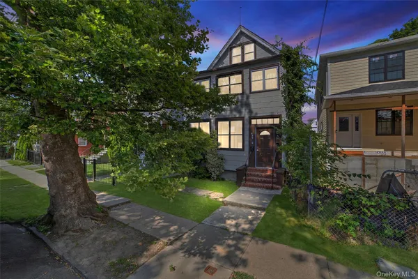 $900,000 | 439 South 7th Avenue, Mount Vernon, NY 10550