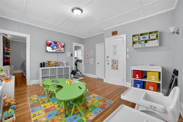 $900,000 | 439 South 7th Avenue, Mount Vernon, NY 10550