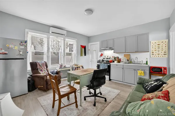 $900,000 | 439 South 7th Avenue, Mount Vernon, NY 10550