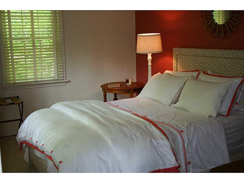 638 Backbone Road Sewickley Heights, PA 15143 - Photo 24 of 25 Bedroom. Guest House Bedroom