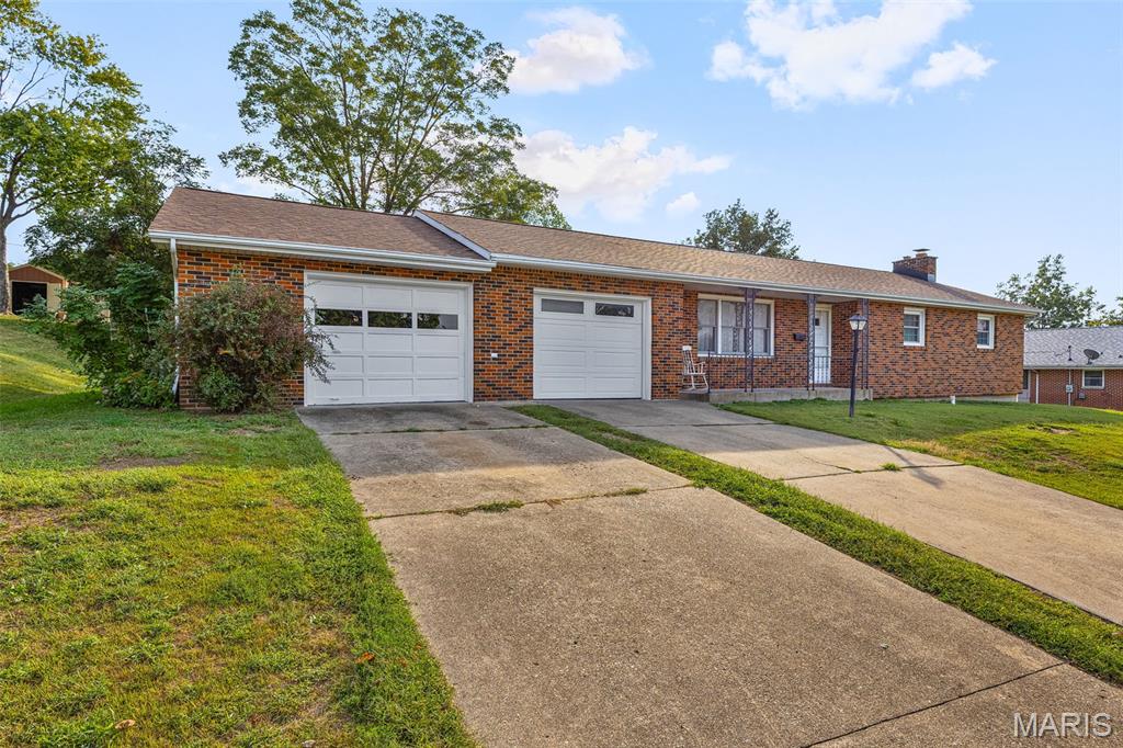 458 Cherry Drive Ste. Genevieve, MO 63670 - Photo 2 of 44