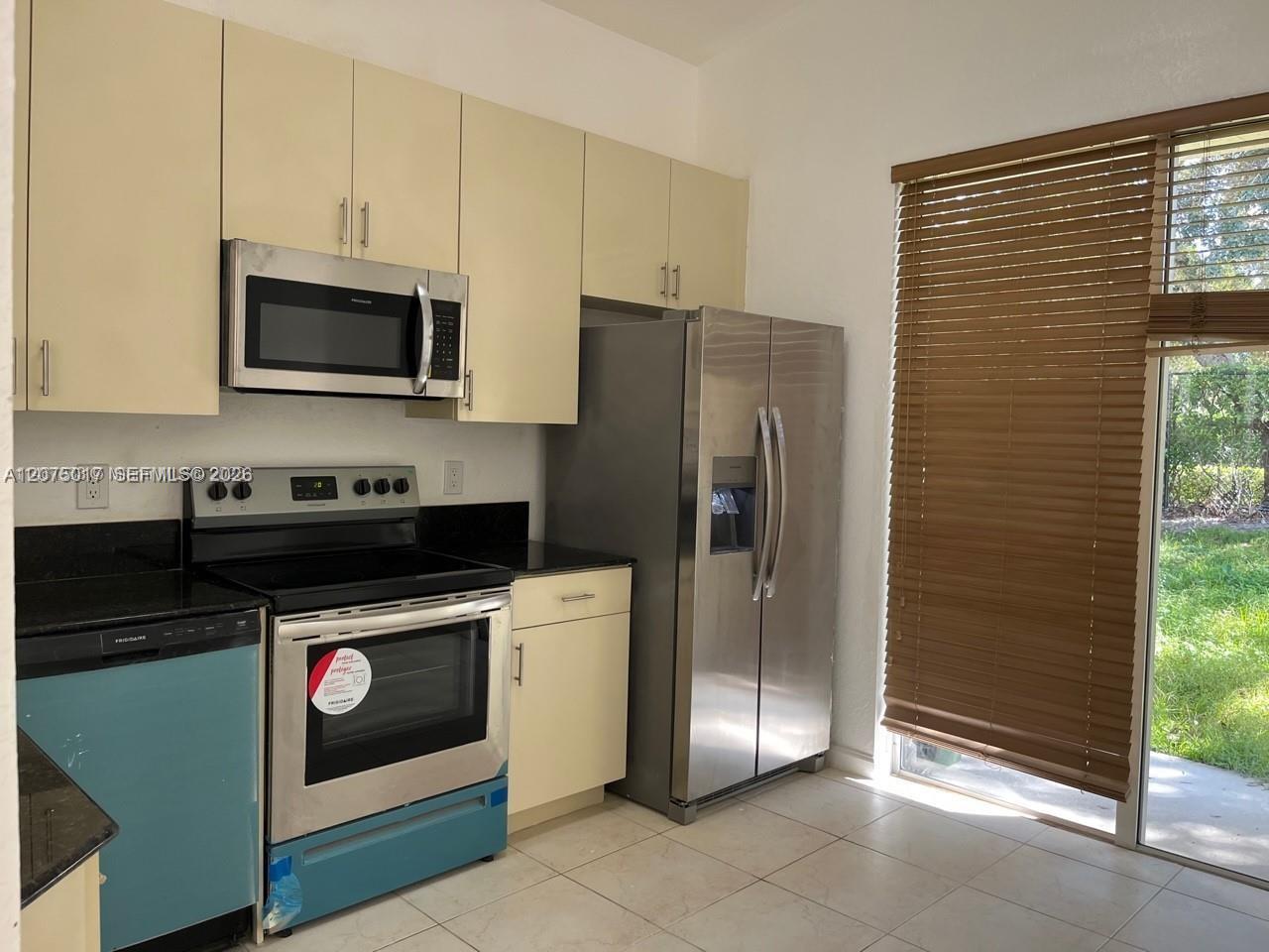 2315 Northeast 37th Road Homestead, FL 33033 - Photo 6 of 24 Gallery Image 6