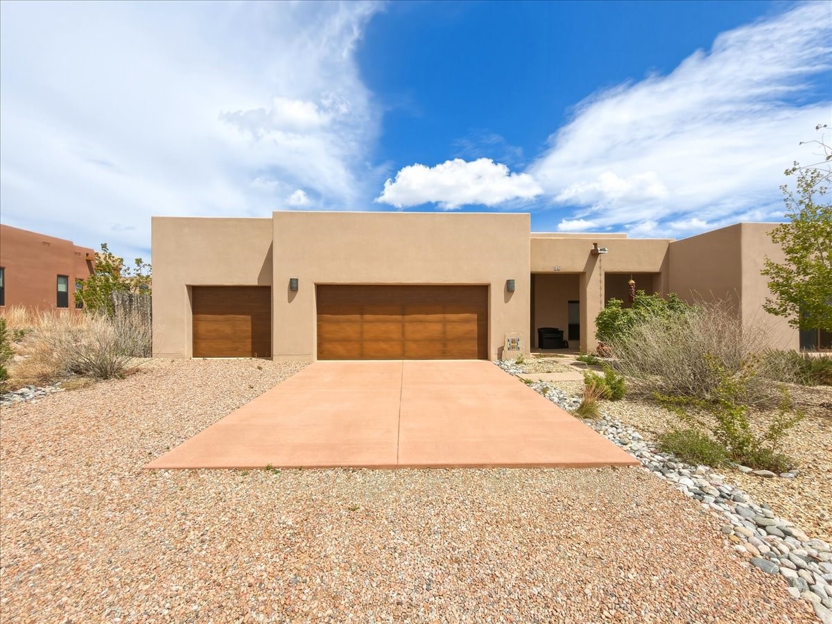 12 Via Optima Santa Fe, NM 87507 - Photo 3 of 60