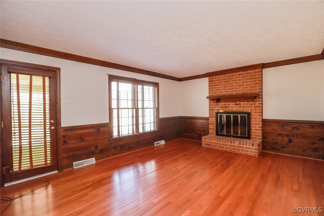 550 Fords Road Manakin-Sabot, VA 23103 - Photo 23 of 45 Unfurnished living room with hardwood / wood-style