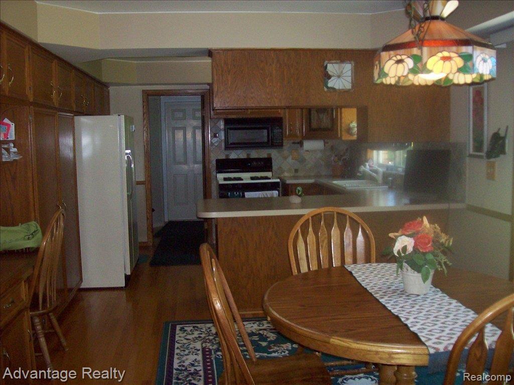 76555 Cryderman Road Richmond, MI 48062 - Photo 8 of 12 din