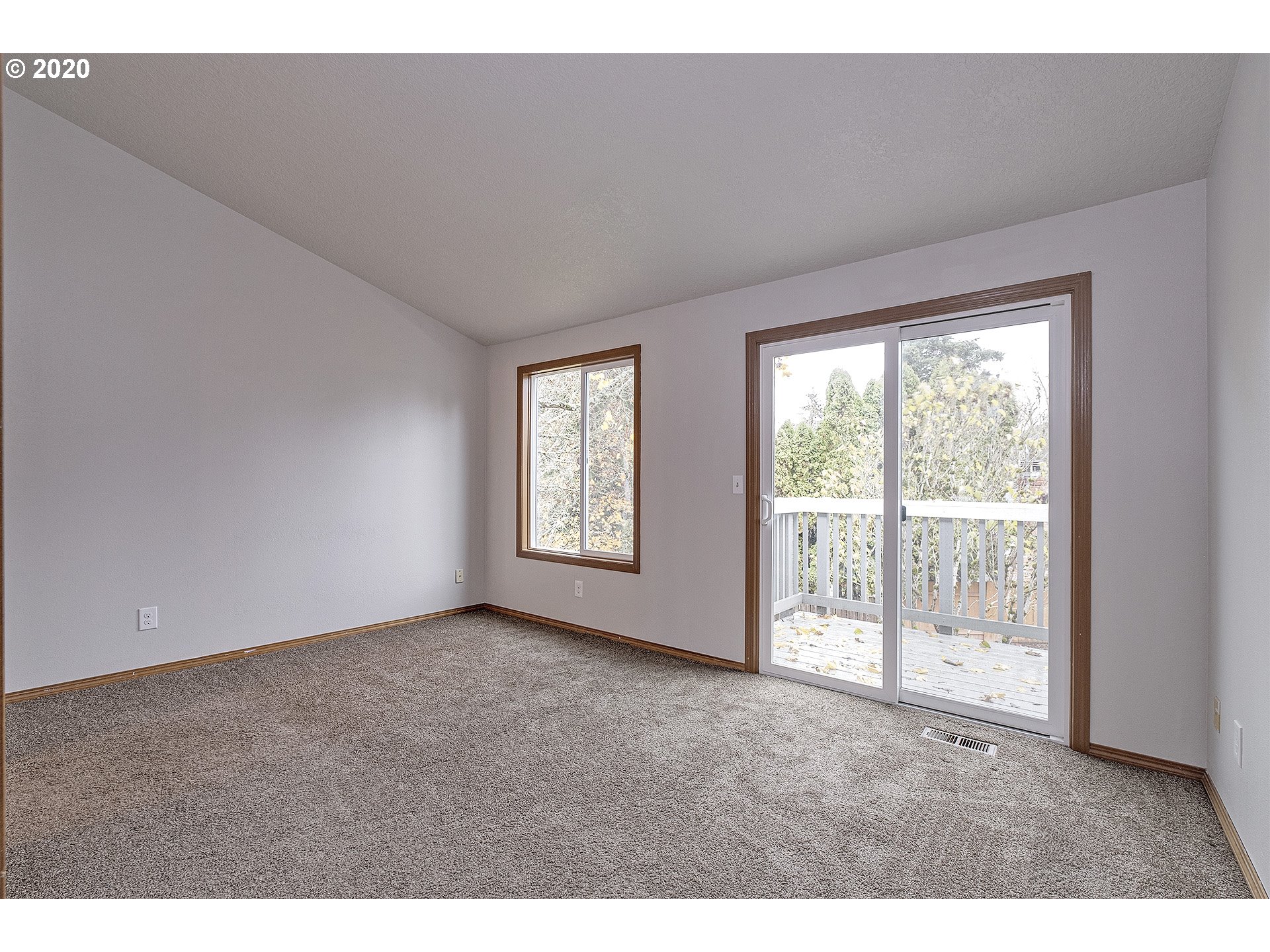20480 Southwest Rosa Drive Aloha, OR 97078 - Photo 14 of 29 Gallery Image 14