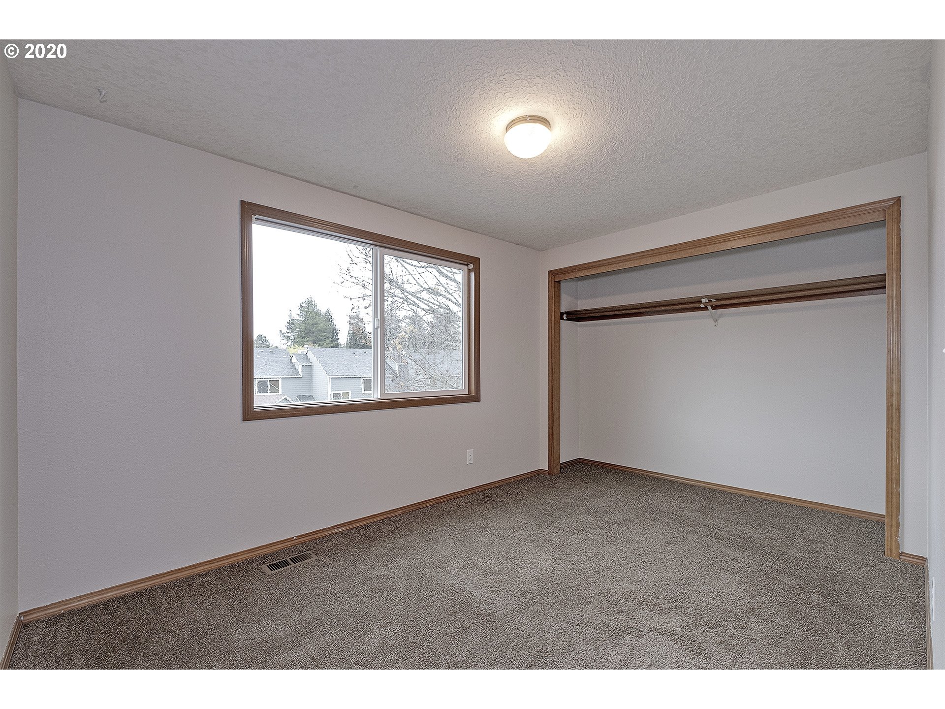20480 Southwest Rosa Drive Aloha, OR 97078 - Photo 16 of 29 Gallery Image 16