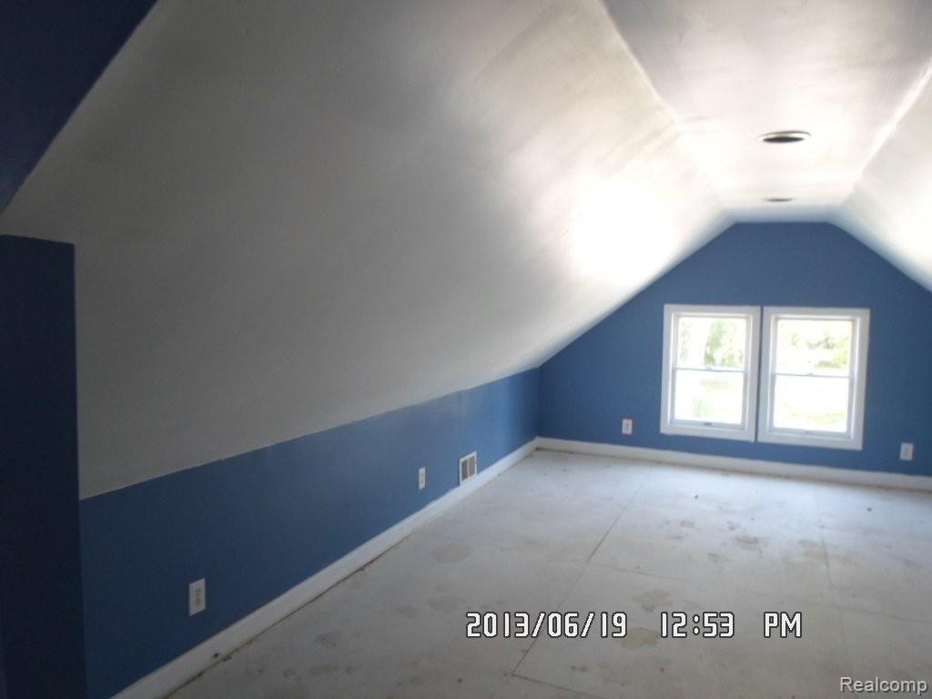 7012 Toepfer Road Warren, MI 48091 - Photo 14 of 24 SAM_1640.JPG