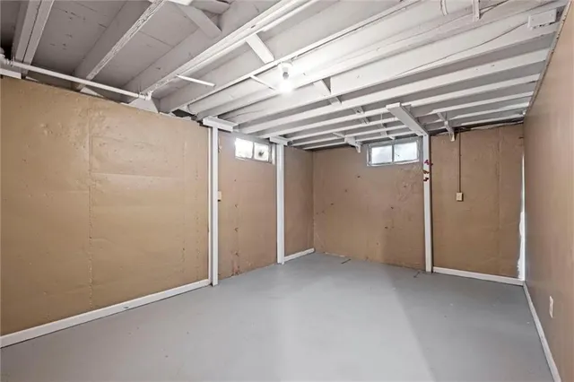 $179,000 | 12905 East 33rd Street South, Independence, MO 64055