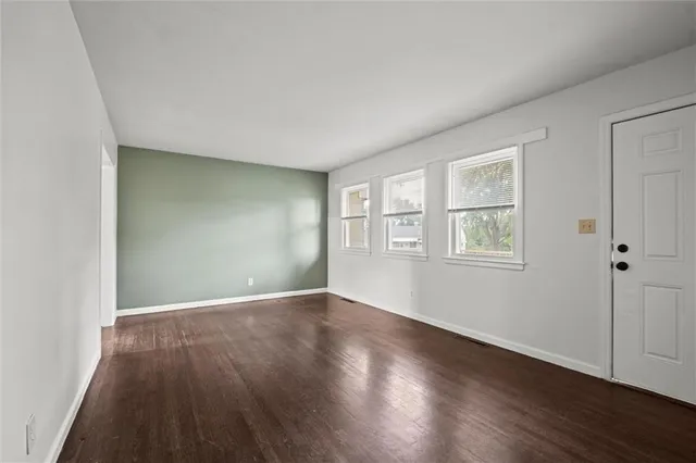 $179,000 | 12905 East 33rd Street South, Independence, MO 64055