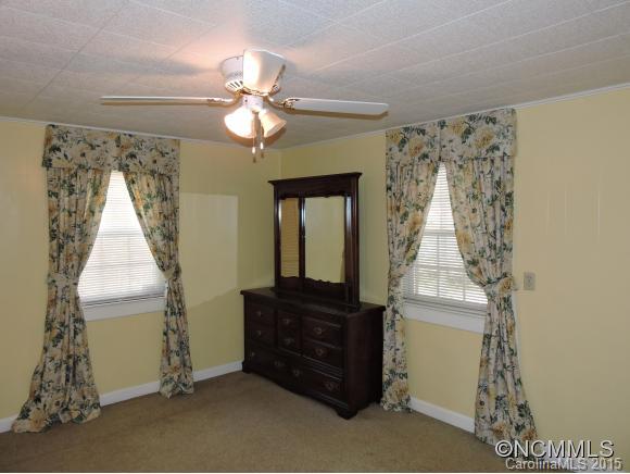310 Luther Road Candler, NC 28715 - Photo 9 of 24 Gallery Image 9