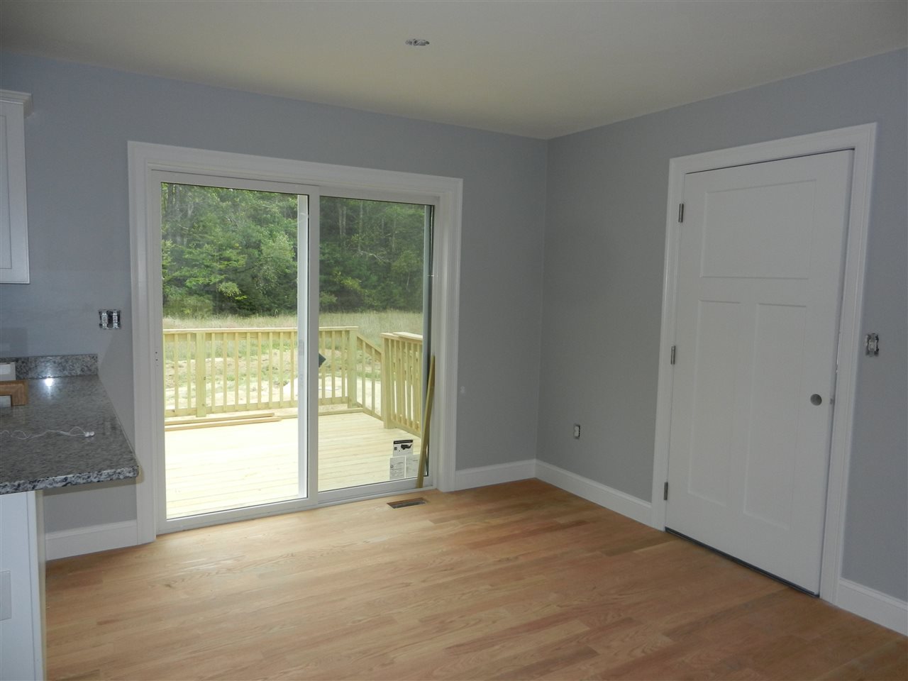 714 Fremont Road Chester, NH 03036 - Photo 5 of 21