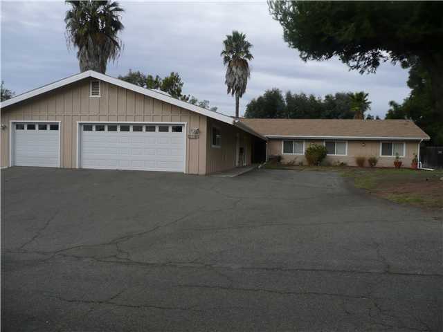 114 Knoll Road Vista, CA 92083 - Photo 1 of 18 Gallery Image 1