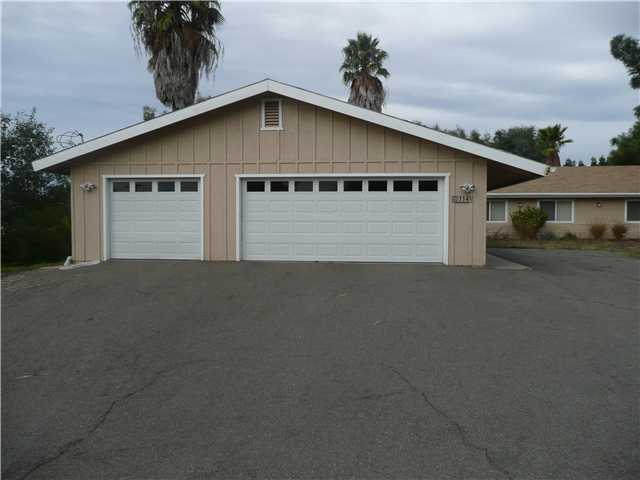 114 Knoll Road Vista, CA 92083 - Photo 5 of 18 Gallery Image 5
