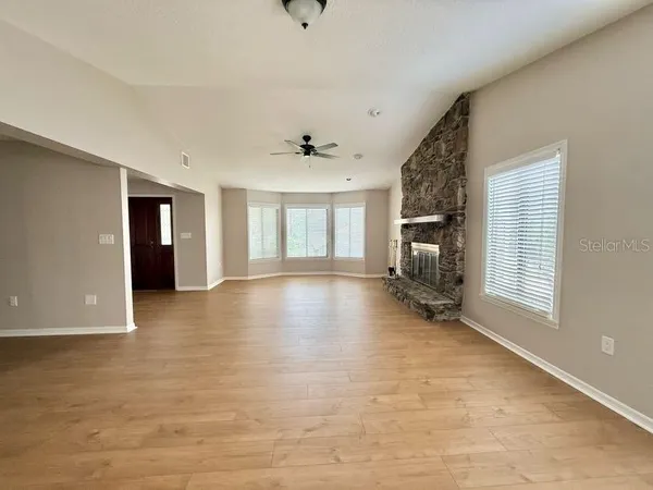 $2,900 | 6804 Lake View Drive, Yalaha, FL 34797