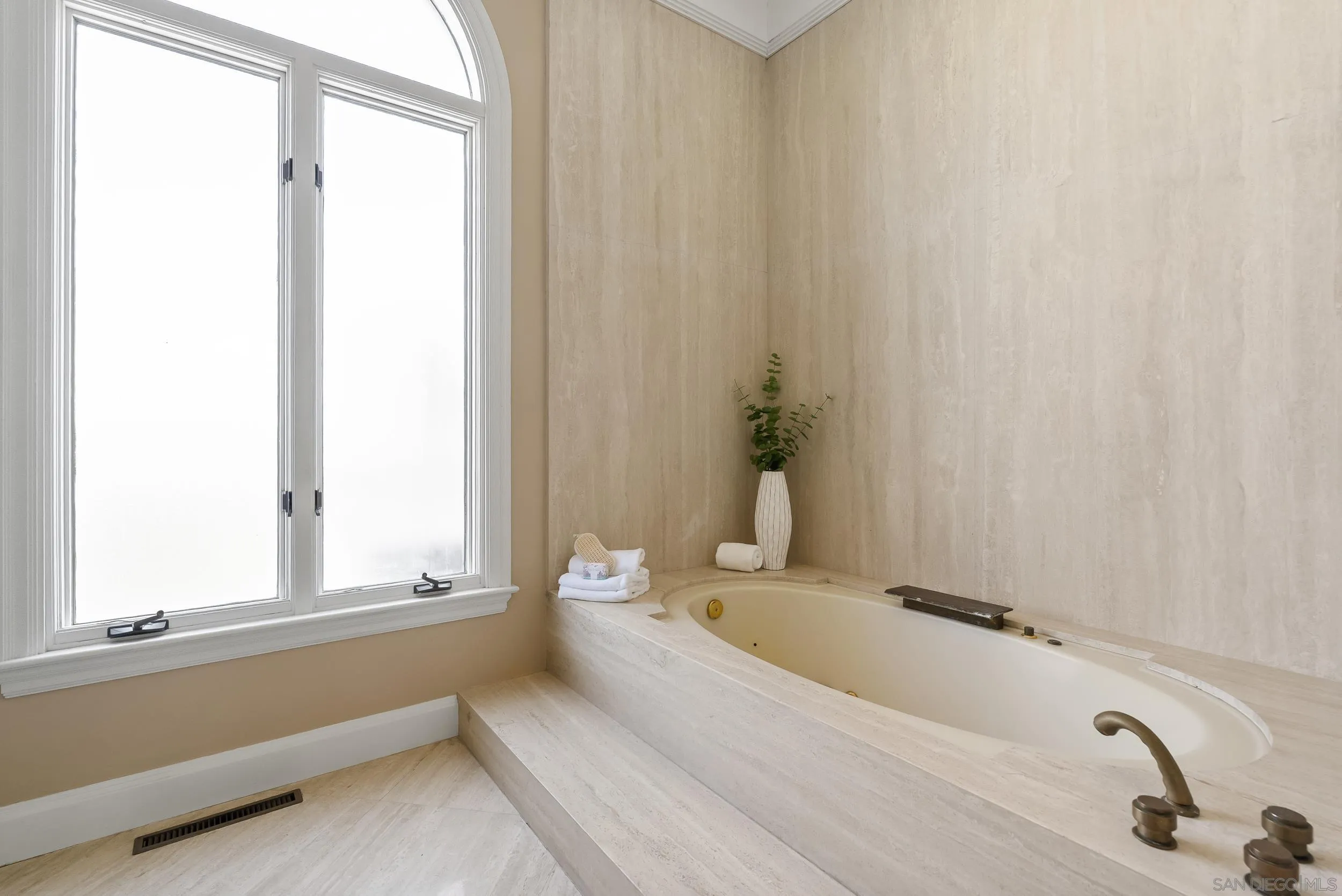 2302 Rue Adriane La Jolla, CA 92037 - Photo 22 of 31 a bathroom with a tub and a window
