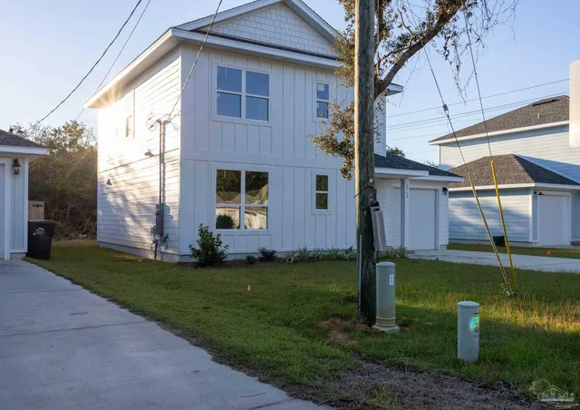 $455,000 | 5713 Dune Avenue, Pensacola, FL 32507
