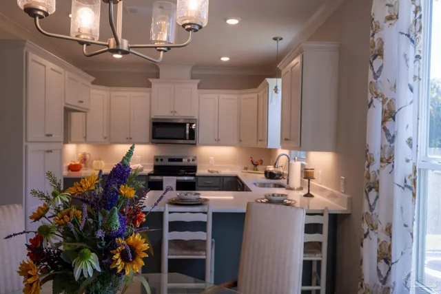 $455,000 | 5713 Dune Avenue, Pensacola, FL 32507