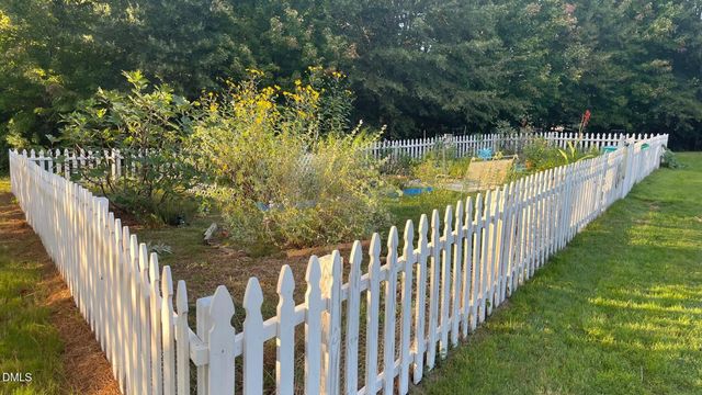 $325,000 | 1107 Bungalow Park Drive, Apex, NC 27502