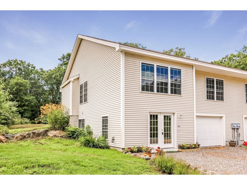 28 Dry Hill Road, Unit A Rochester, NH 03839 - Photo 1 of 23
