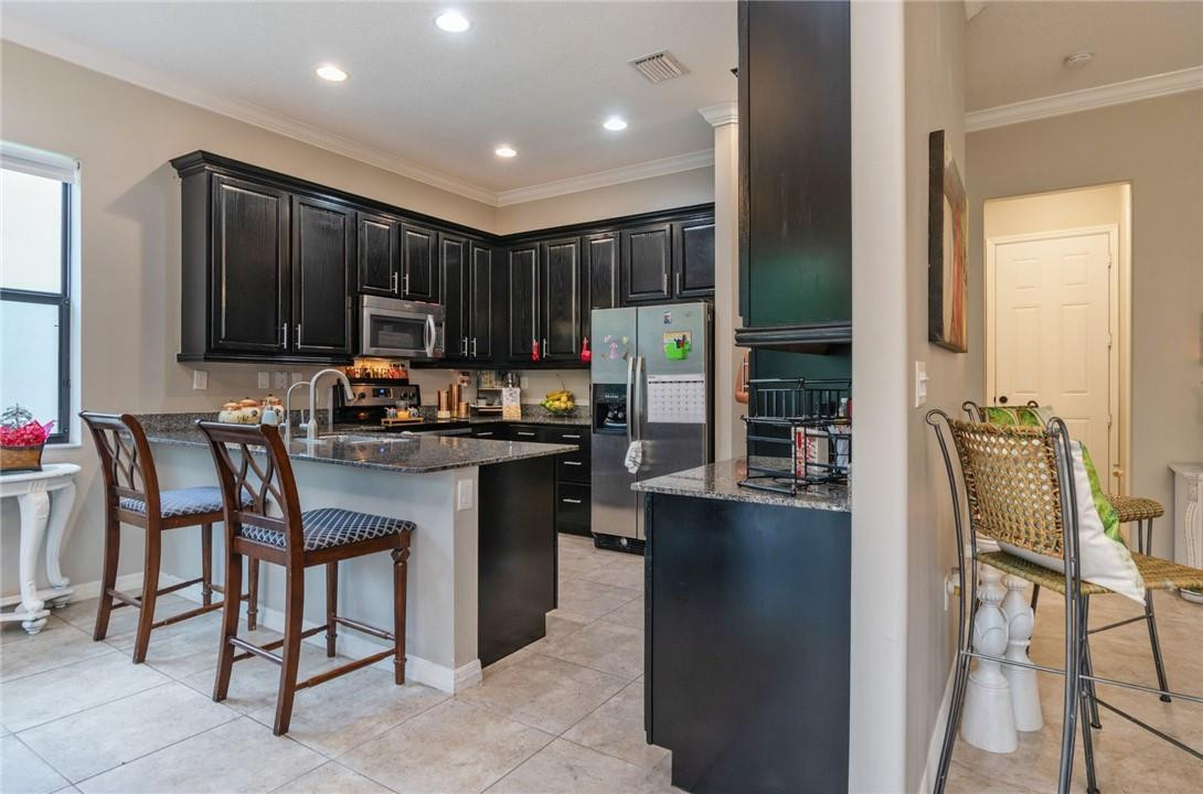 9014 Southwest 39th Street Miramar, FL 33025 - Photo 11 of 36 Photo 11