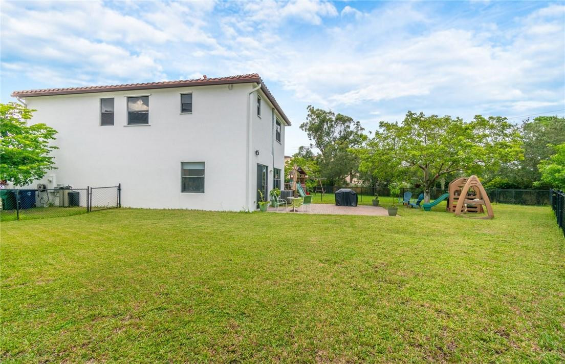 9014 Southwest 39th Street Miramar, FL 33025 - Photo 3 of 36 Photo 3