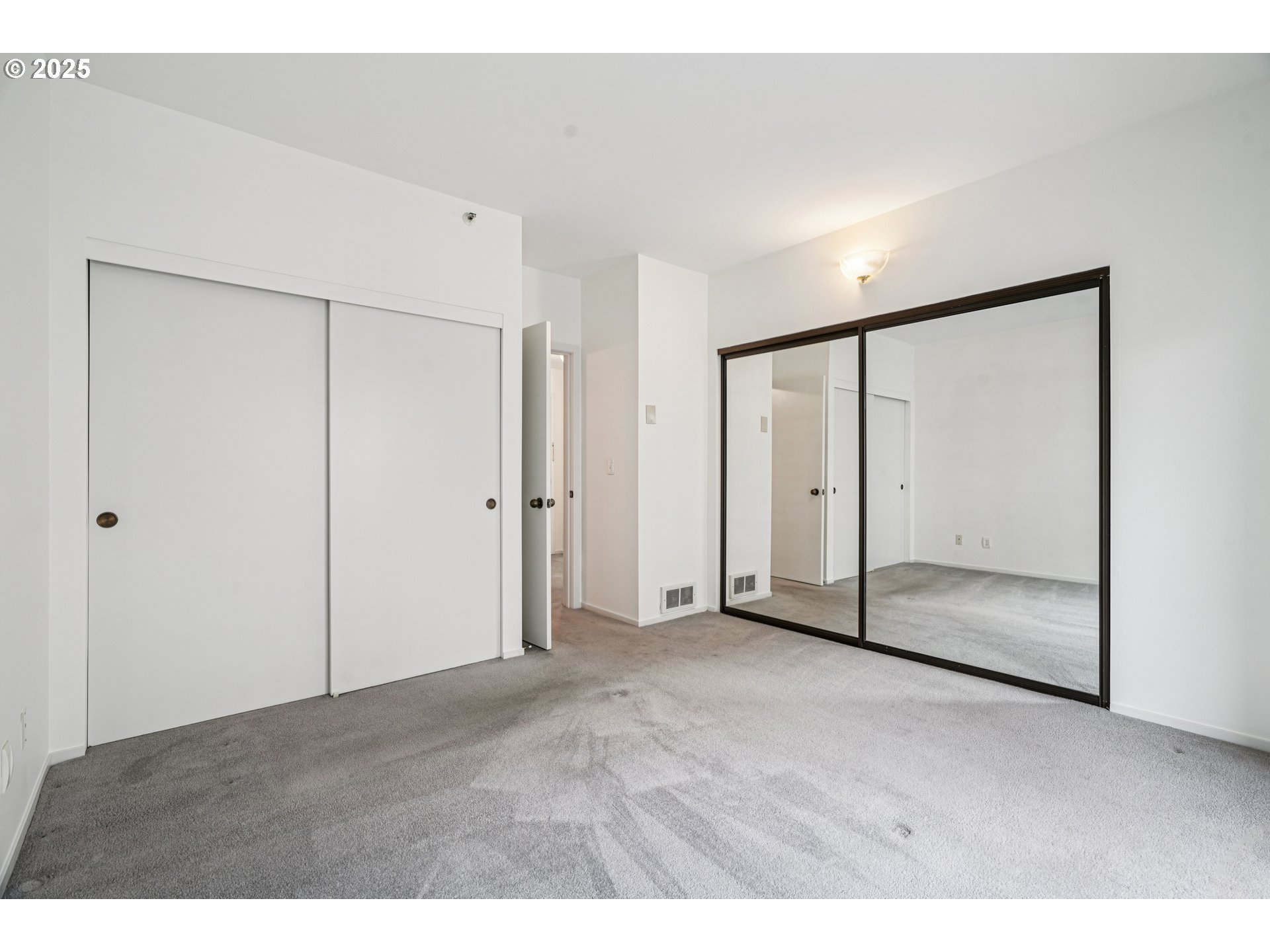 1616 South Harbor Way, Unit 402 Portland, OR 97201 - Photo 25 of 34 a view of an empty room