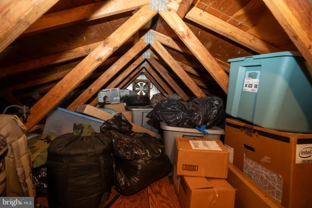 a view of house with outdoor space