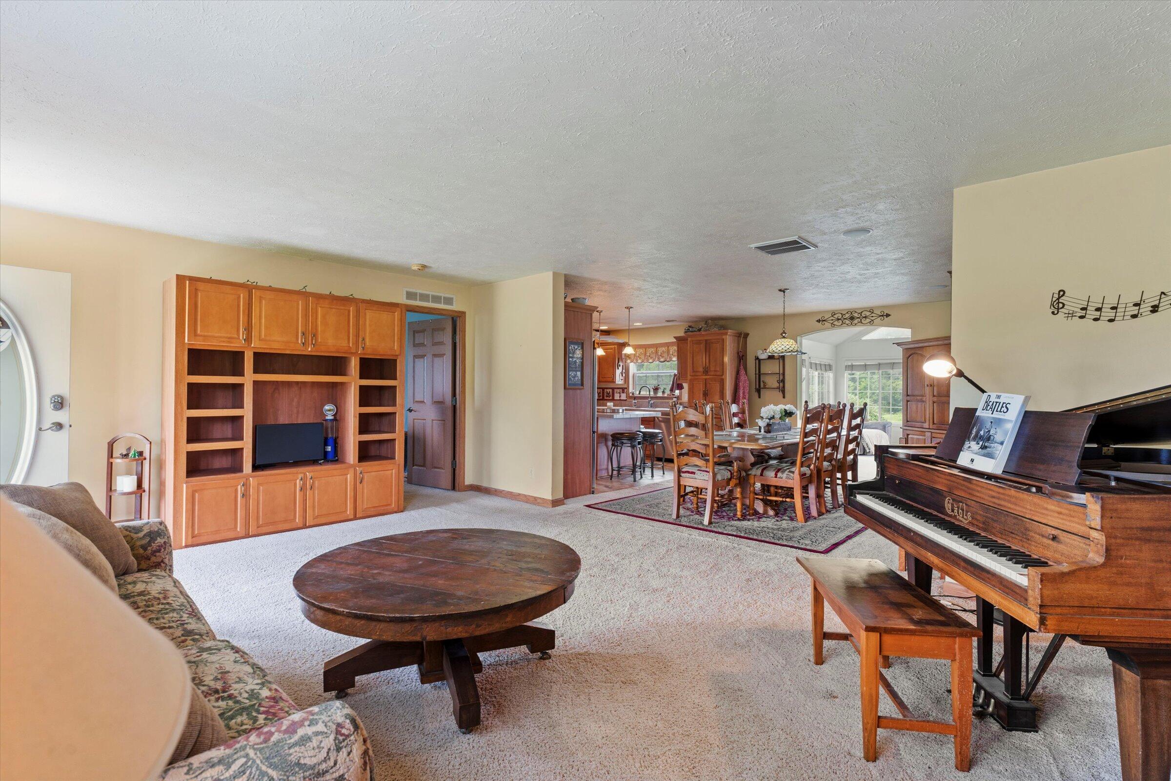 62905 Highfield Road Cassopolis, MI 49031 - Photo 11 of 44 08-DSC09465