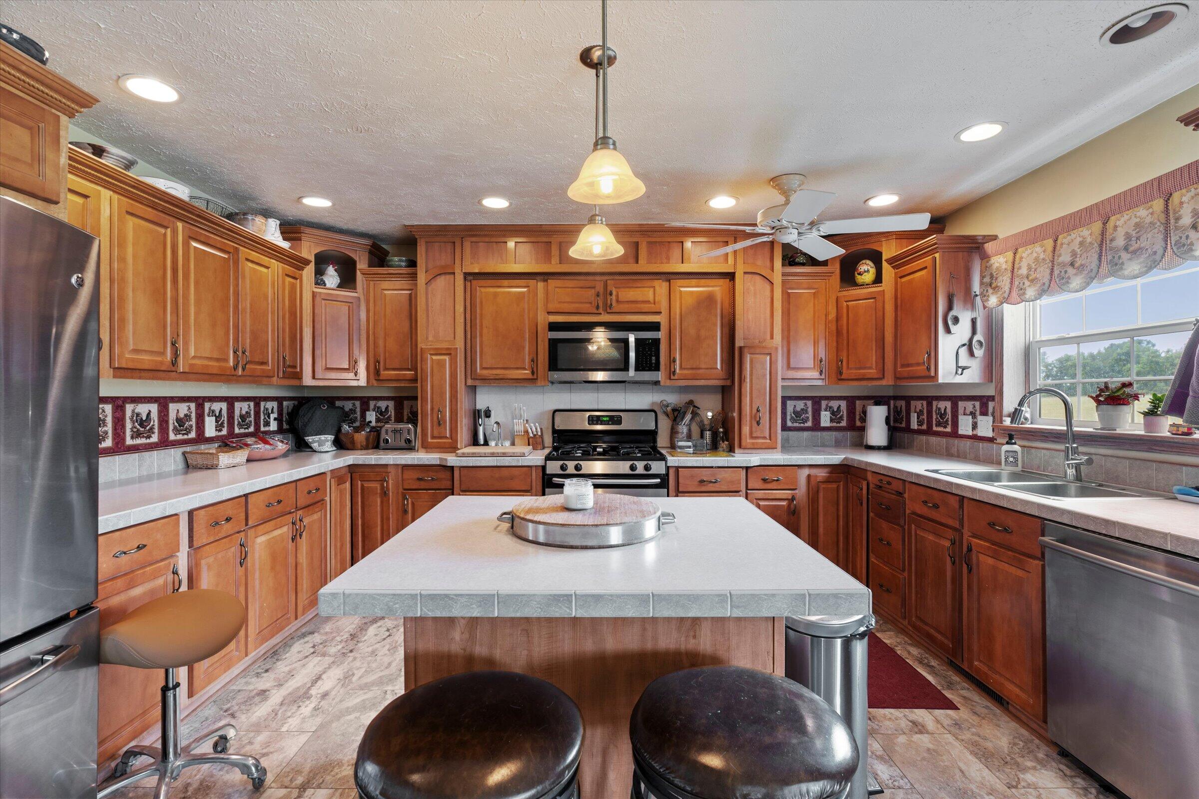 62905 Highfield Road Cassopolis, MI 49031 - Photo 15 of 44 12-DSC09505