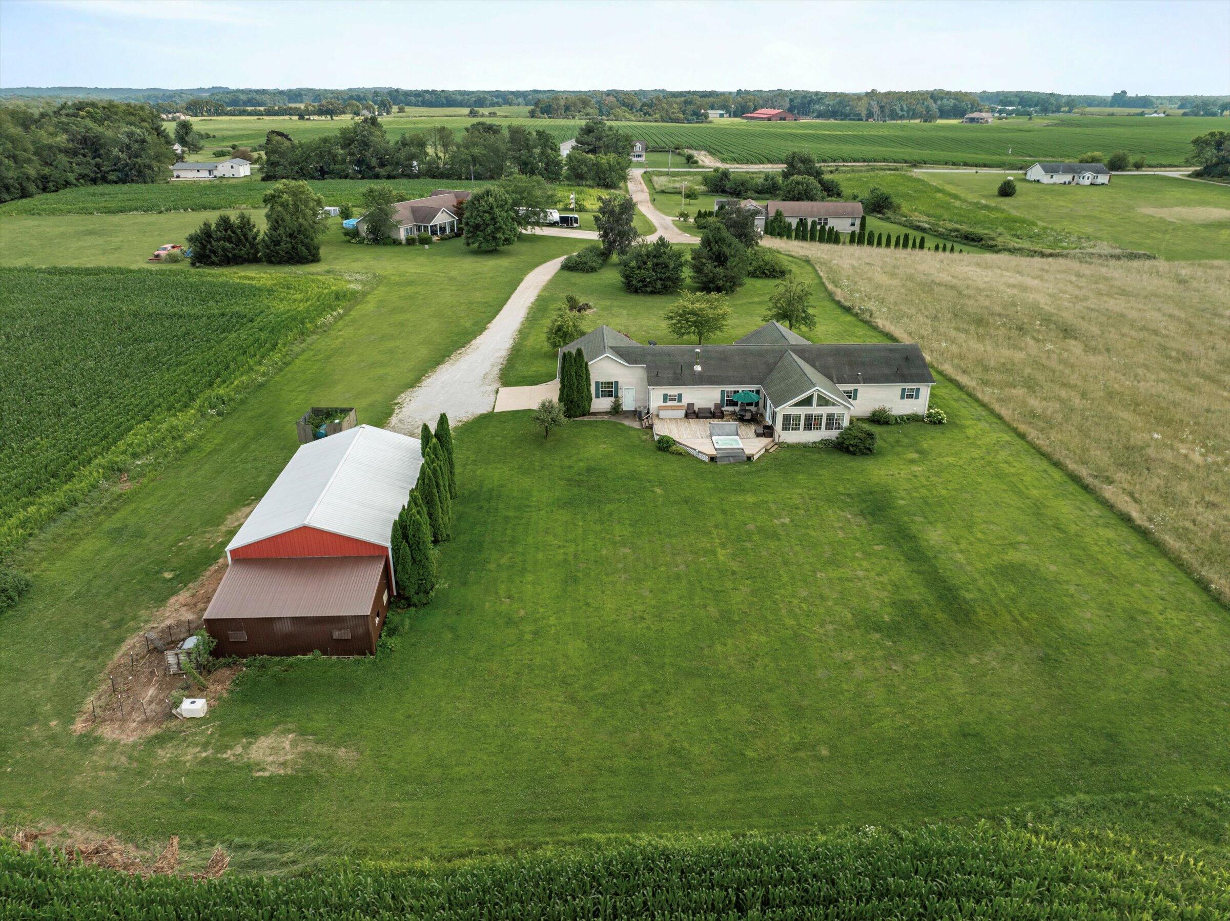 62905 Highfield Road Cassopolis, MI 49031 - Photo 3 of 44 40-a-91