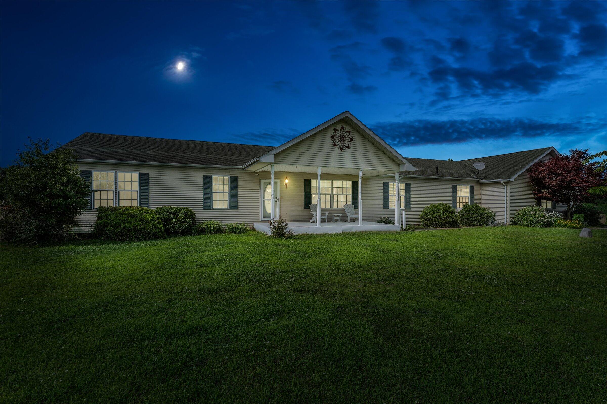 62905 Highfield Road Cassopolis, MI 49031 - Photo 4 of 44 01-DSC09563