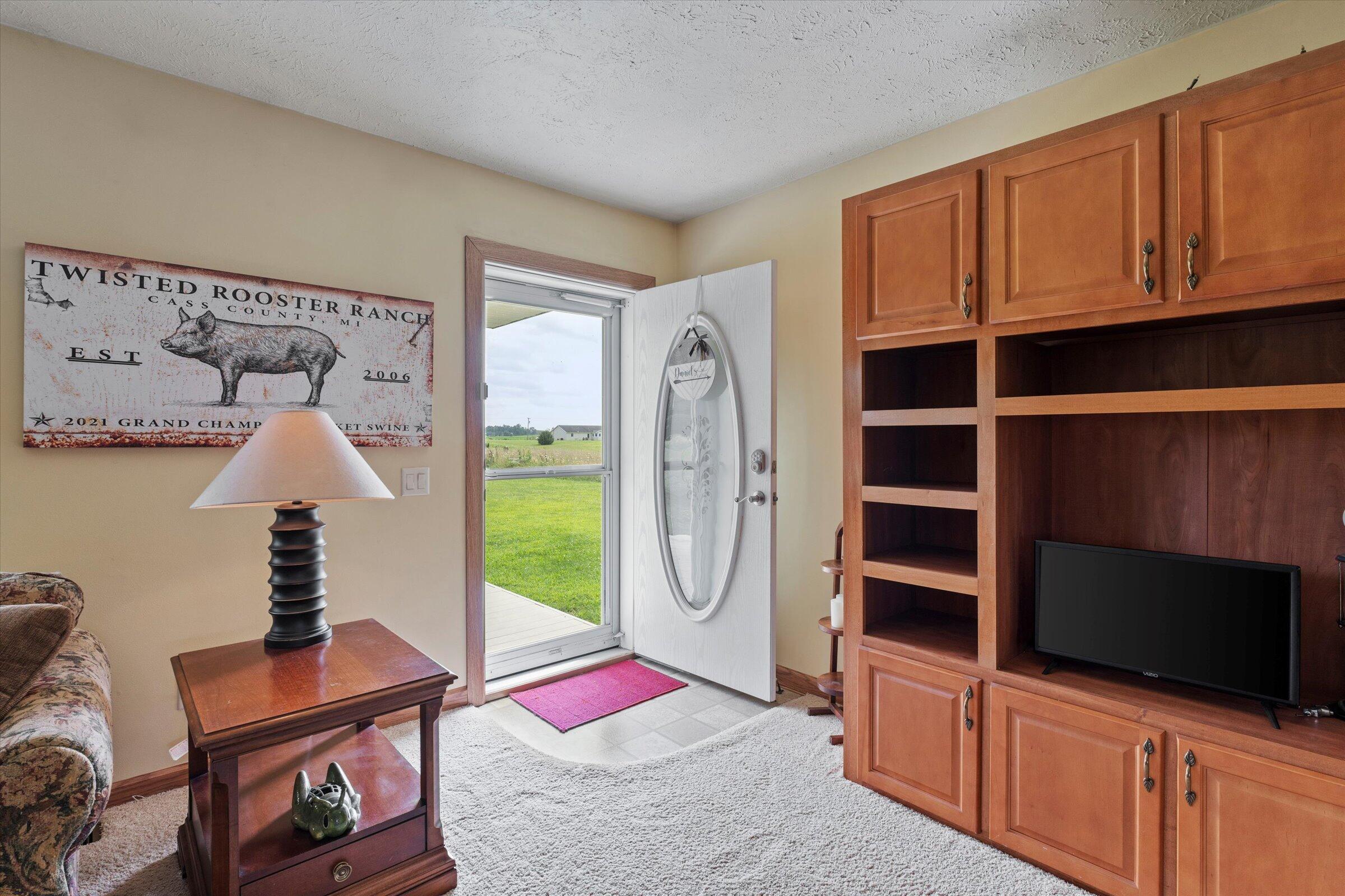62905 Highfield Road Cassopolis, MI 49031 - Photo 9 of 44 06-DSC09445