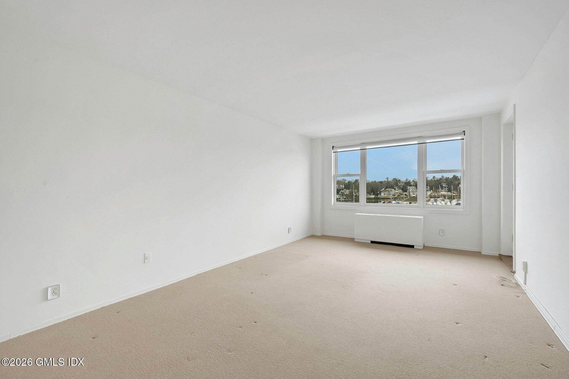 630 Steamboat Road, Unit 4AN Greenwich, CT 06830 - Photo 19 of 32 Primary Bedroom